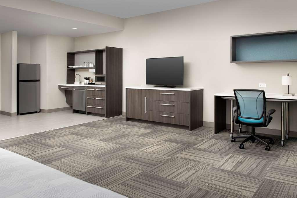 Home2 Suites By Hilton Denver Central Park Room photo