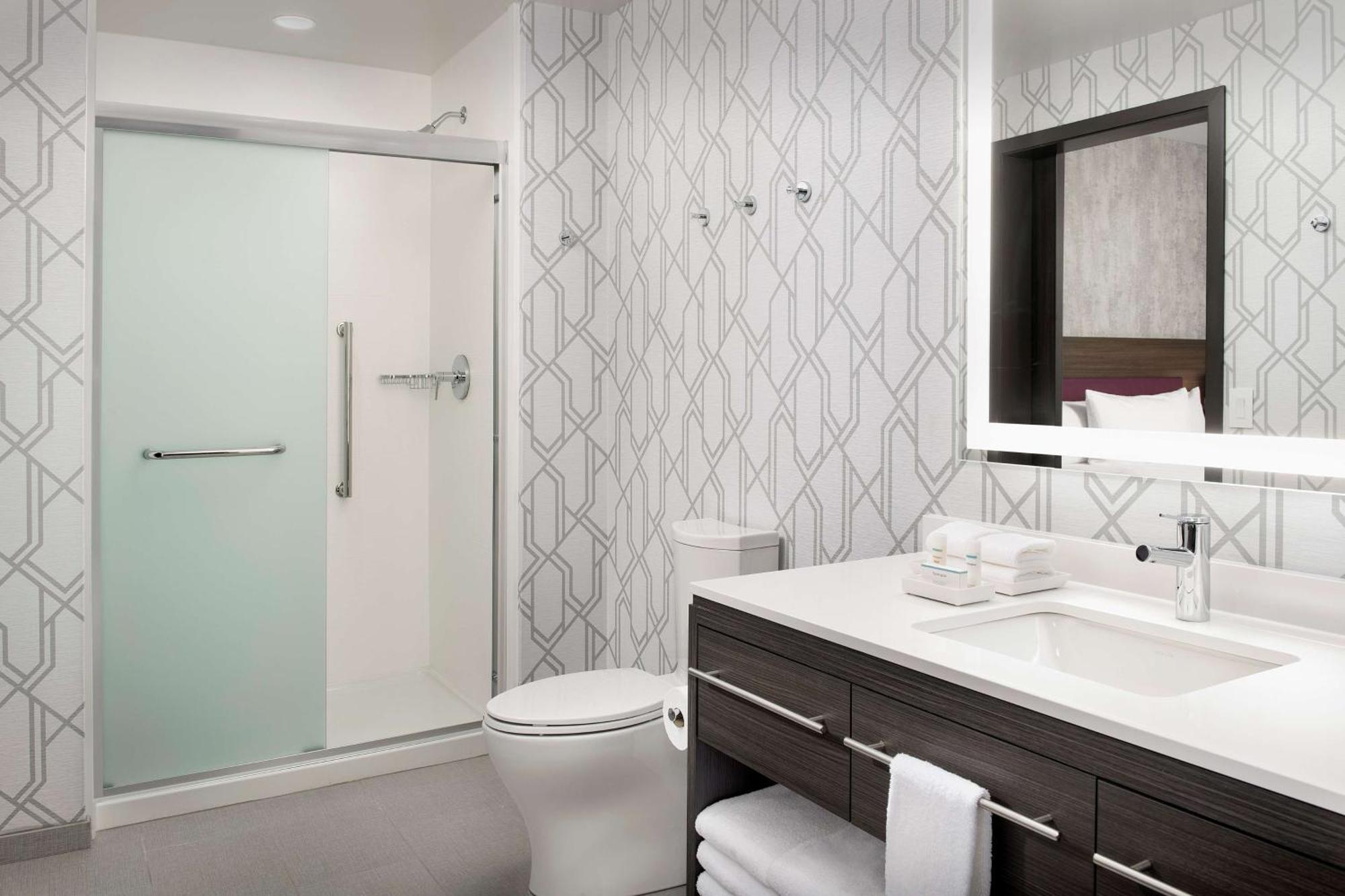 Home2 Suites By Hilton Denver Central Park Exterior photo